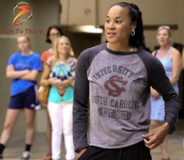 Dawn Staley wife Lisa Boyer