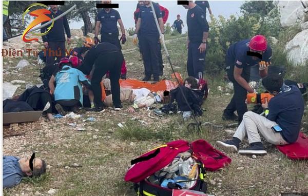 Antalya Cable Car Accident Leaves Over 170 People Stranded In The Air